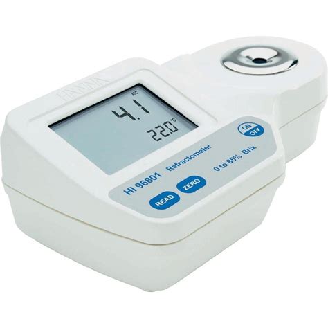 hanna hi 96801 digital refractometer|hand held salinity refractometer.